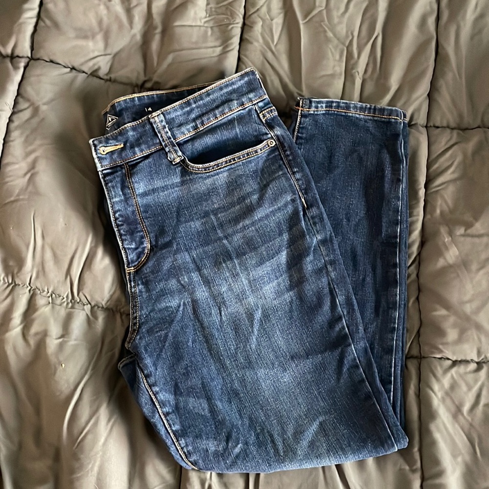 Dark wash, skinny leg jeans